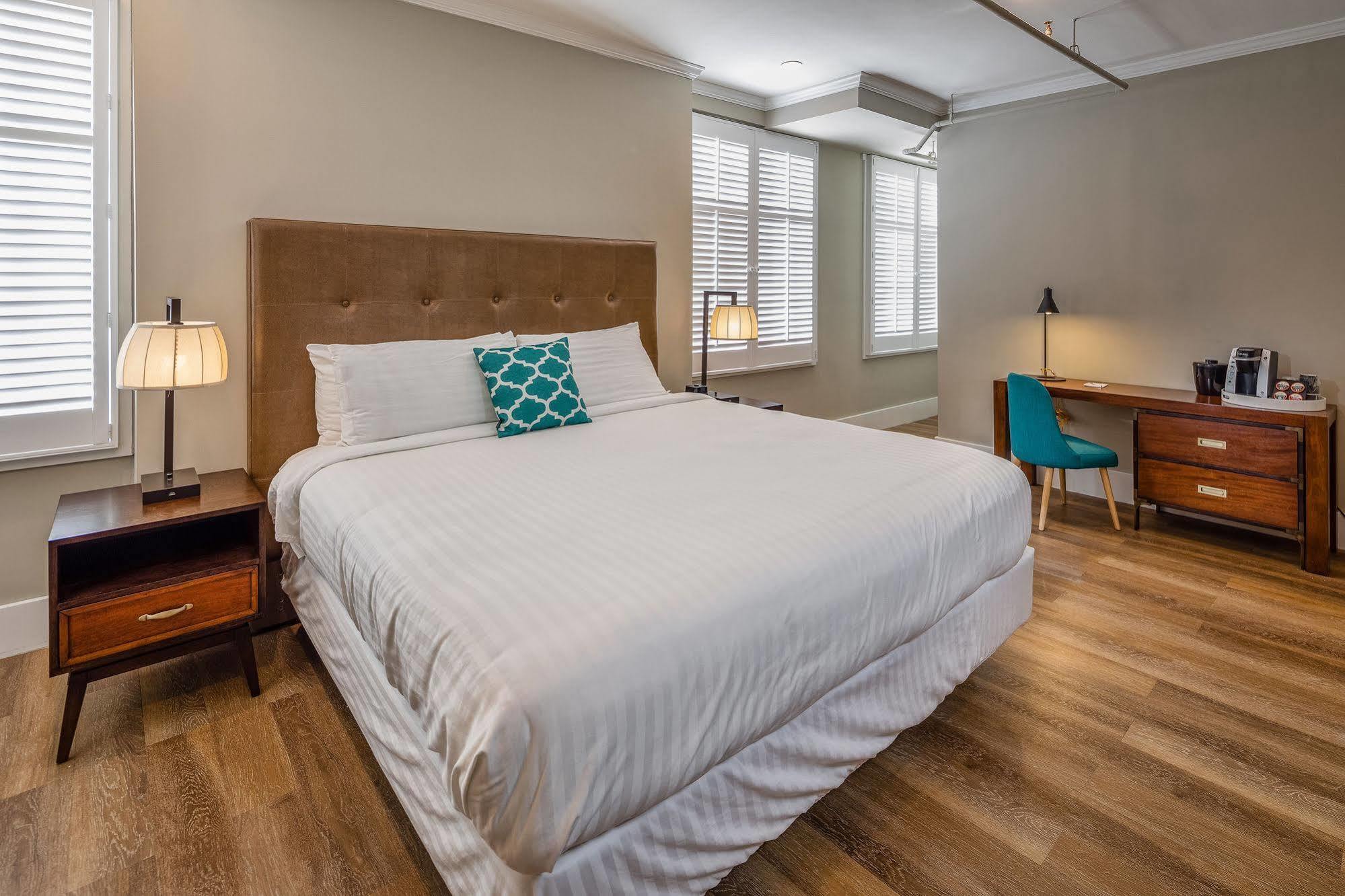 Hotel Petaluma, Ascend Hotel Collection Экстерьер фото